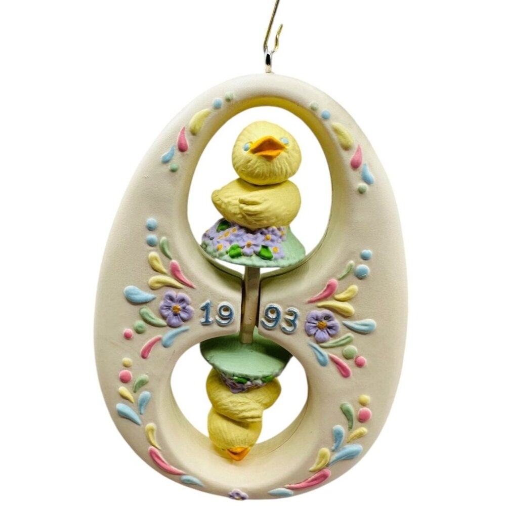 Hallmark Keepsake Chicks-on-a-Twirl Easter Series 1993 Ornament Vintage w/ Box